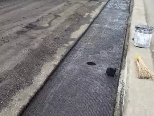भोपाल में नई तकनीक से सड़क बना रहा PWD,भारत टॉकीज से रॉयल मार्केट तक 4Km सीसी रोड; 42 करोड़ रुपए लागत October 19, 2026
