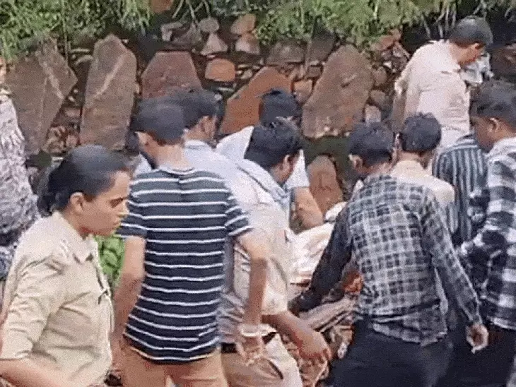 MP-UP, राजस्थान में स्कूलों की छुट्‌टी; दतिया में किले की दीवार गिरी, 3 की मौत October 19, 2026