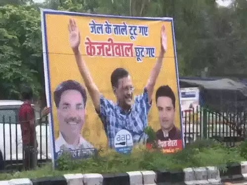 दिल्ली शराब नीति केस में केजरीवाल को जमानत,177 दिन बाद जेल से बाहर आएंगे; सुप्रीम कोर्ट बोला- पिंजरे के तोते वाली छवि से बाहर आए CBI October 19, 2026
