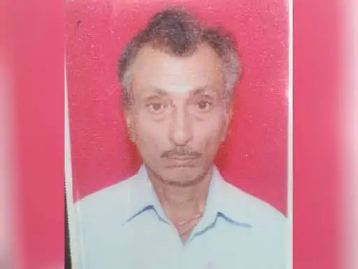 सड़क पार कर रहे व्यक्ति को कार ने कुचला, मौत,मजदूरी से घर लौटते समय हुआ हादसा, आरोपी चालक की तलाश शुरू October 19, 2026