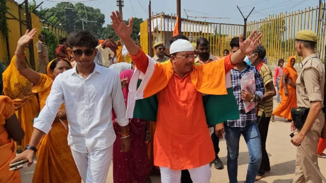 अयोध्या में दीपोत्सव पर रामभक्त मुस्लिम परिवार पर हमला, भजन बजाने पर रिश्तेदारों का हिंसक प्रतिक्रिया October 19, 2026