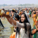 संगम पहुंचने के लिए 10KM पैदल चलना पड़ रहा: प्रयागराज में वाहनों की एंट्री बंद, 8 ट्रेनें रद्द, स्कूल ऑनलाइन October 19, 2026